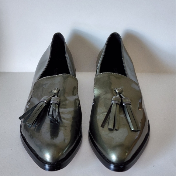 Boutique 9 Arlette silver patent leather tassel loafers size 9 - Picture 3 of 9